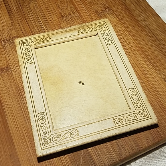 Vintage Leather Photo Frame - Picture 1 of 8